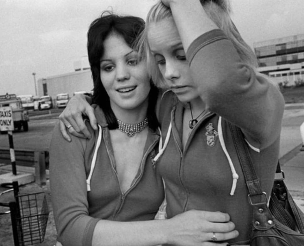 Despite her famed guitar chops, Joan Jett auditioned for the band with ukulele covers of songs by U.K. glam rock group, Sweet. 
